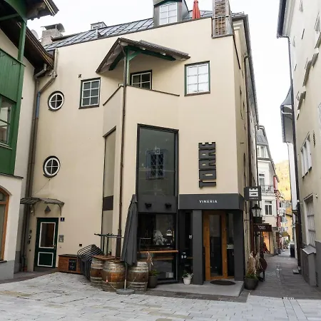 Comfortable Apartment In Zell Am See Near Forest Exterior foto
