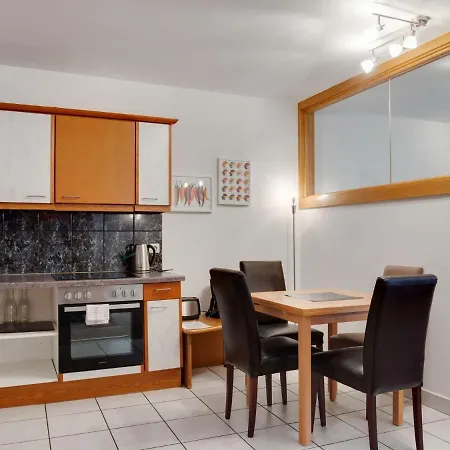 Comfortable Apartment In Zell Am See Near Forest Exterior foto