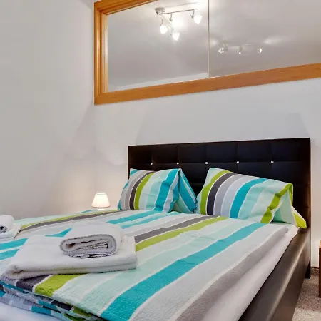 Comfortable Apartment In Zell Am See Near Forest Exterior foto