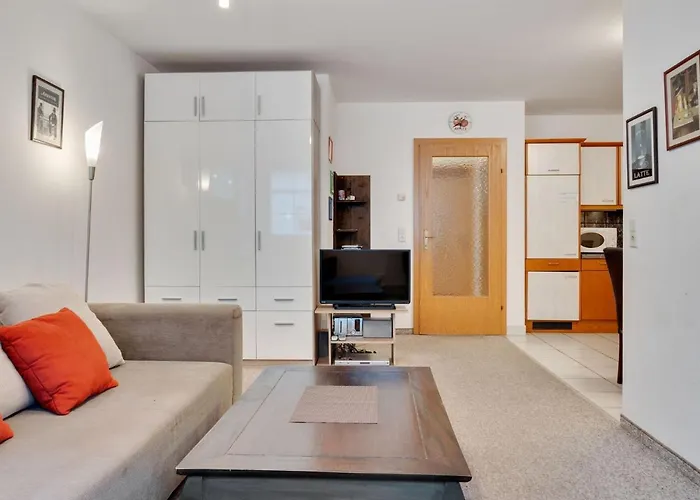 Comfortable Apartment In Zell Am See Near Forest