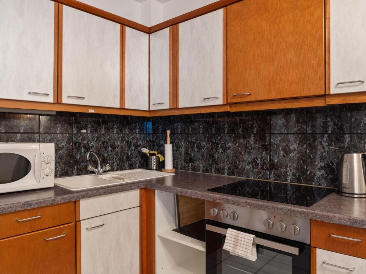 Comfortable Apartment In Zell Am See Near Forest Zell am See