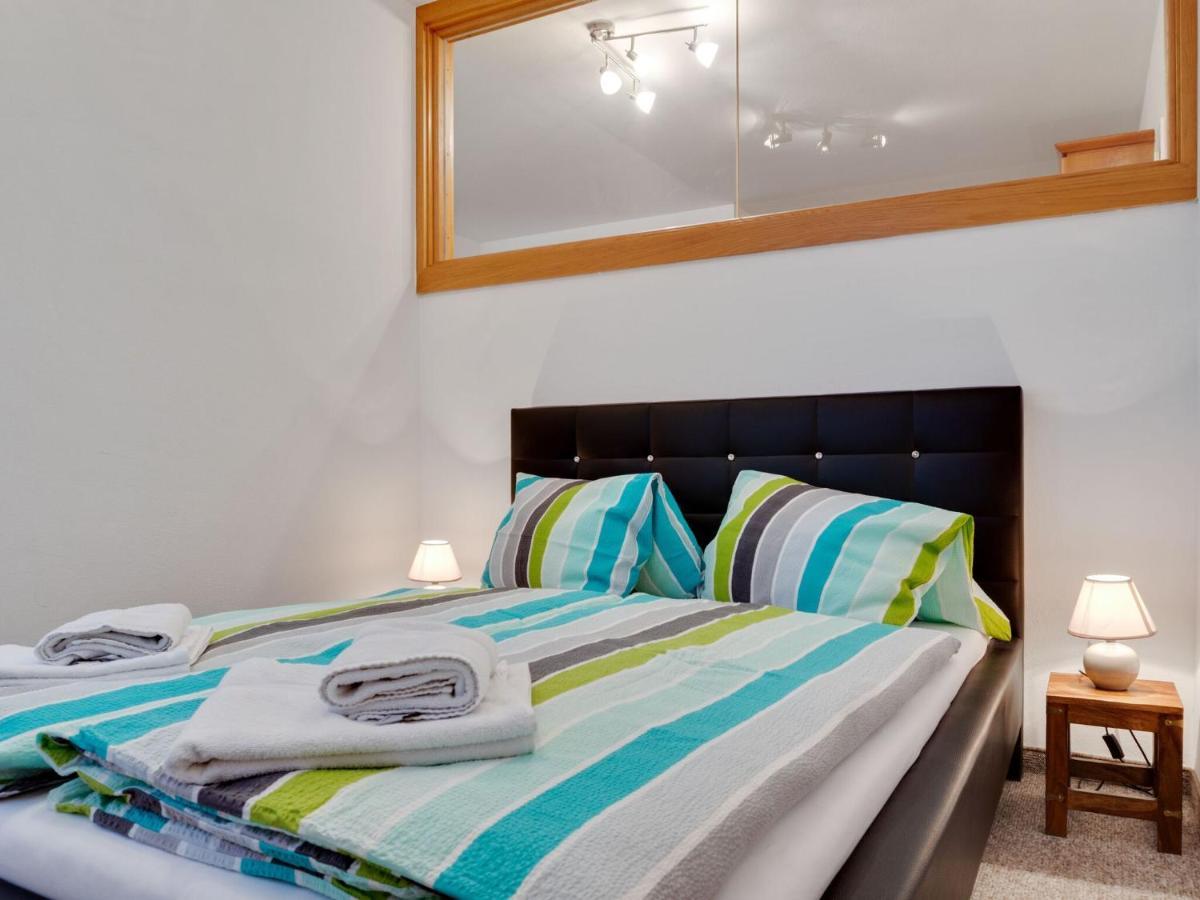 Comfortable Apartment In Zell Am See Near Forest Apartment
